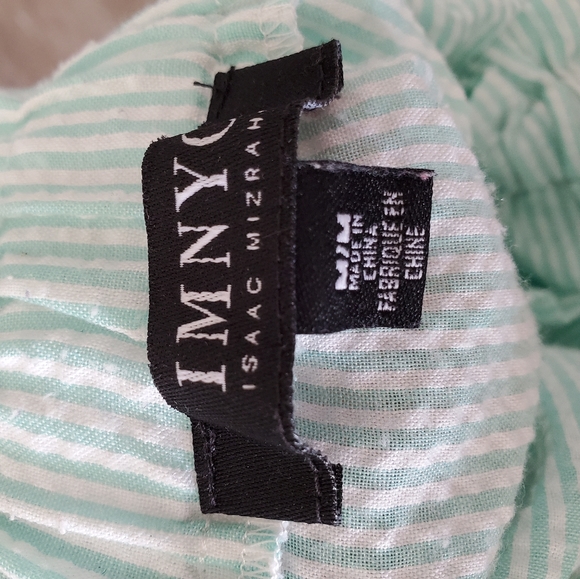 2 Medium Tops - Picture 2 of 2